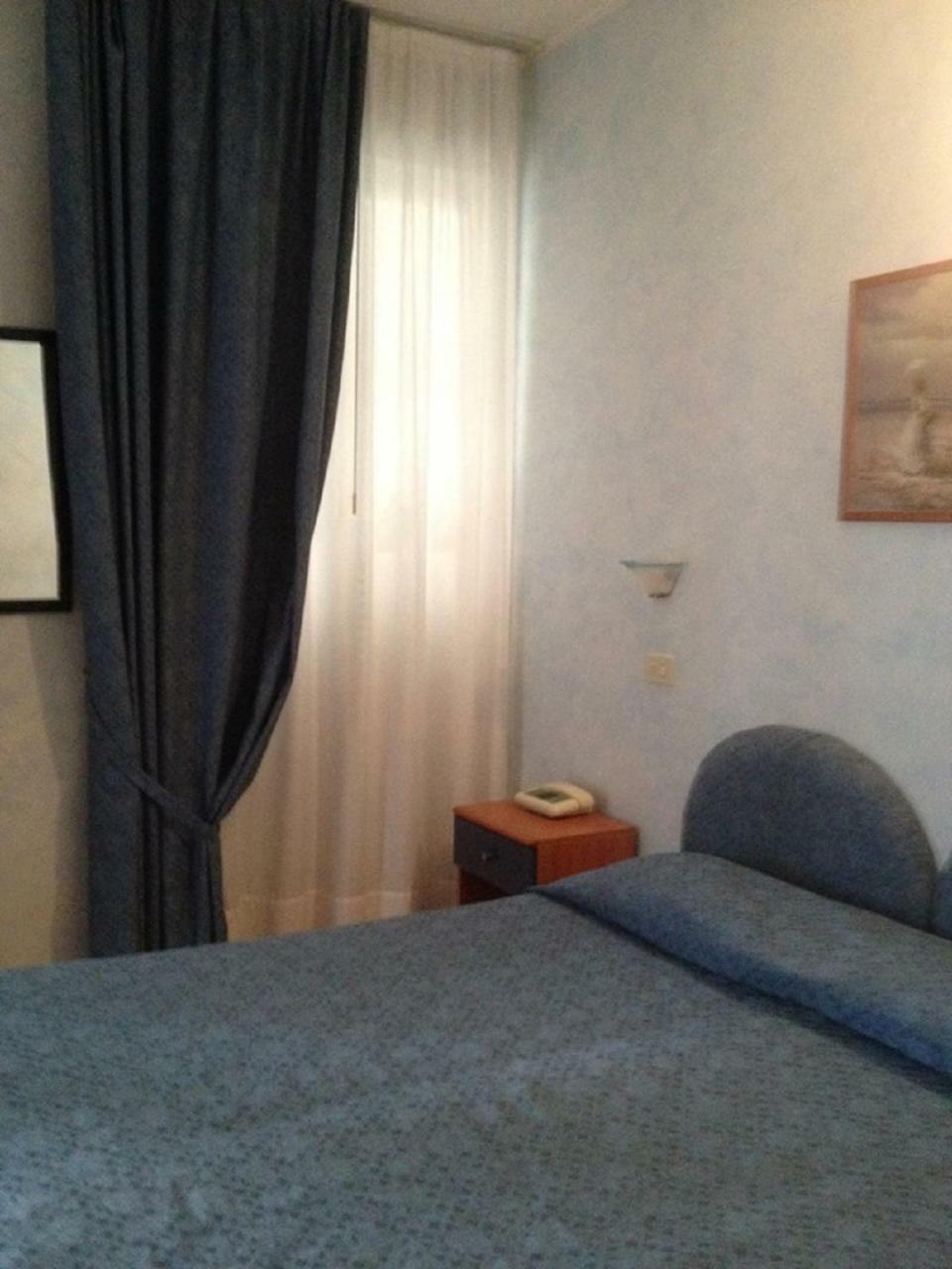 Hotel La Milanese Pietra Ligure Luaran gambar