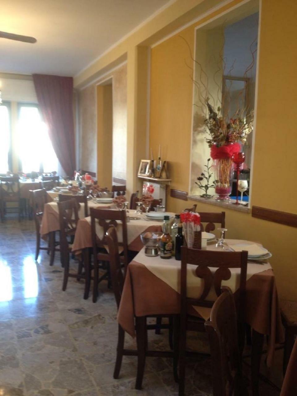 Hotel La Milanese Pietra Ligure Luaran gambar