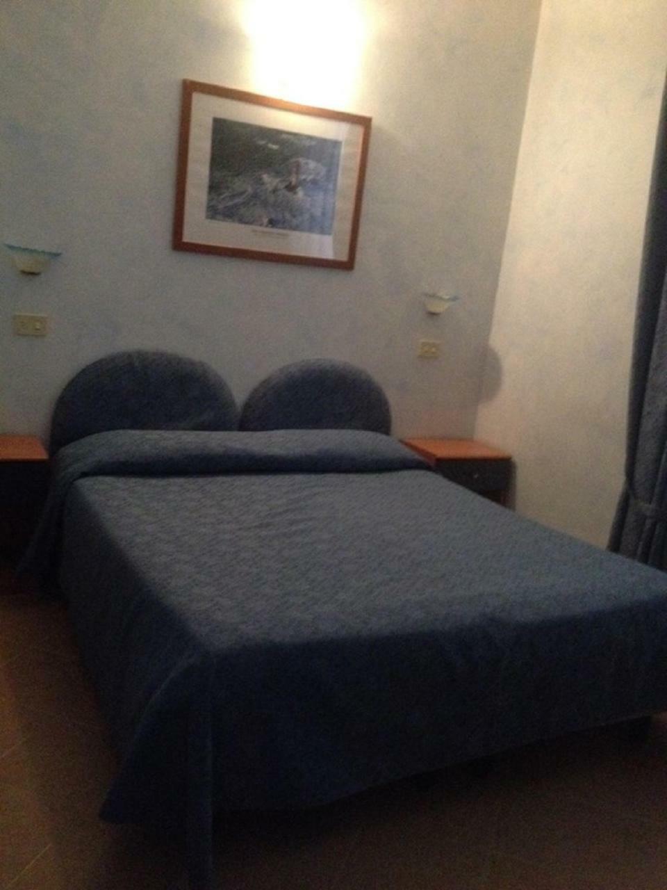 Hotel La Milanese Pietra Ligure Luaran gambar