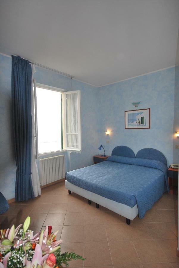 Hotel La Milanese Pietra Ligure Luaran gambar